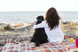 How Pets Can Cure Loneliness - REDLILY®